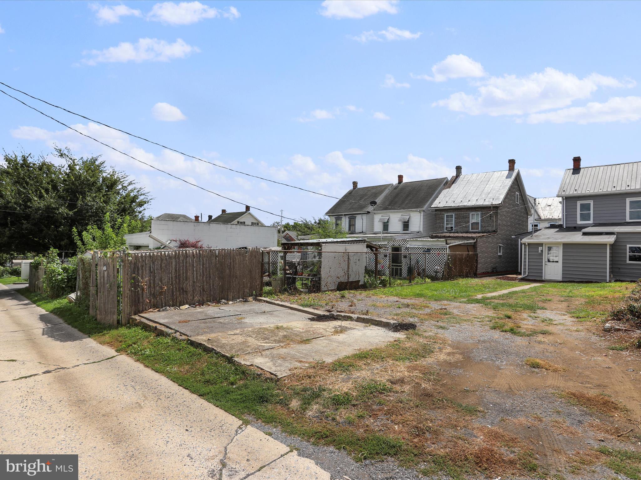 610 George Street Hagerstown, MD 21740 - Photo 27 of 27 Off street parking