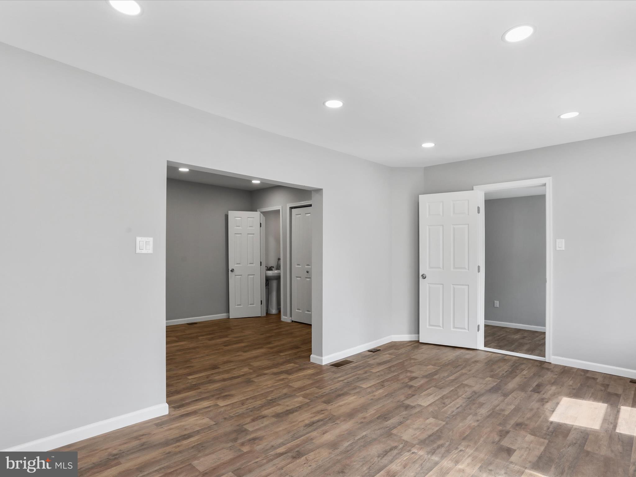 610 George Street Hagerstown, MD 21740 - Photo 4 of 27 Attractive recessed lighting