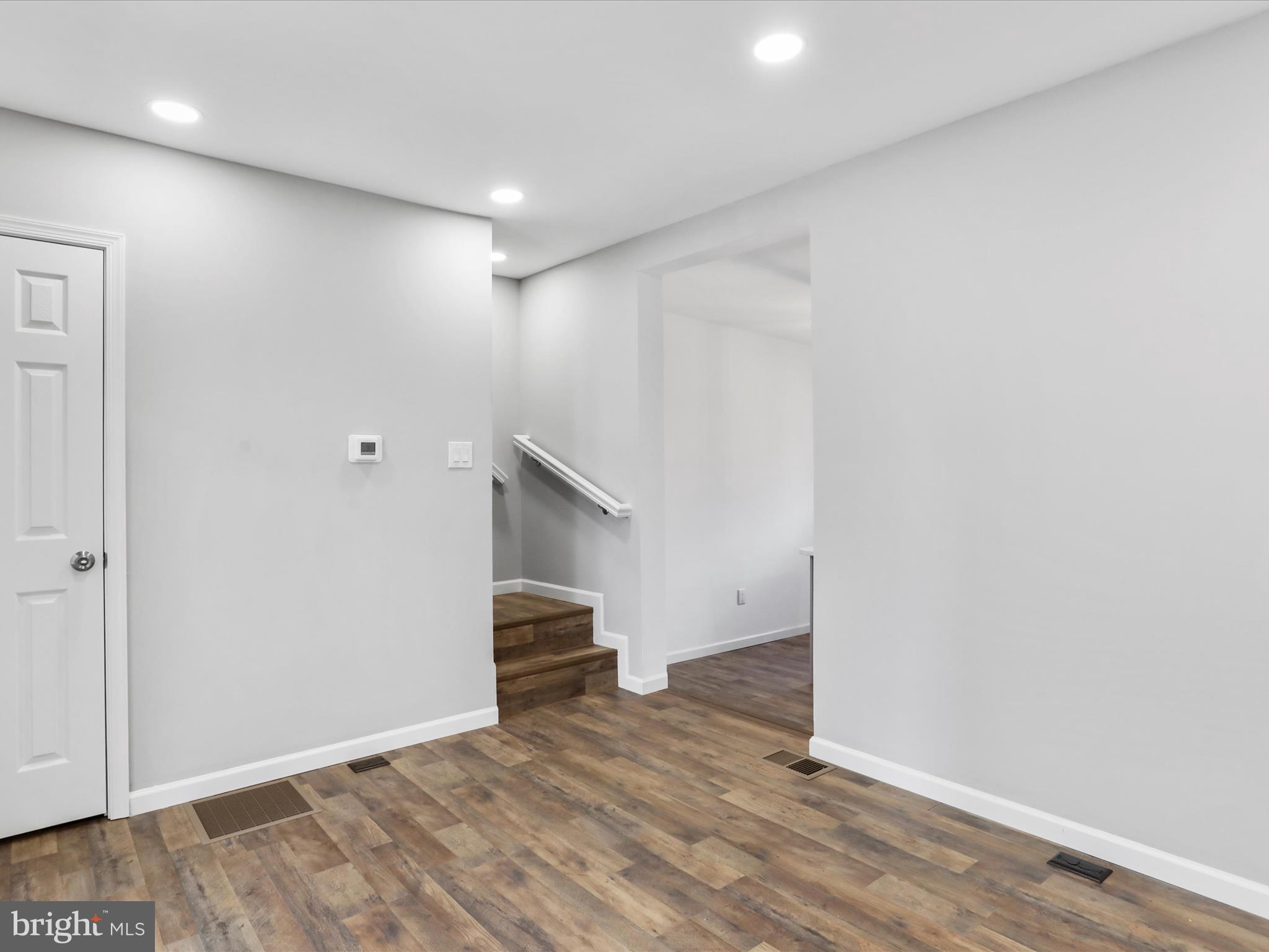 610 George Street Hagerstown, MD 21740 - Photo 7 of 27 Updated flooring