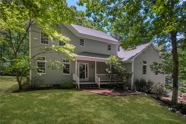 $1,295,000 | 4 Stone Carry Way, East Greenwich, RI 02818