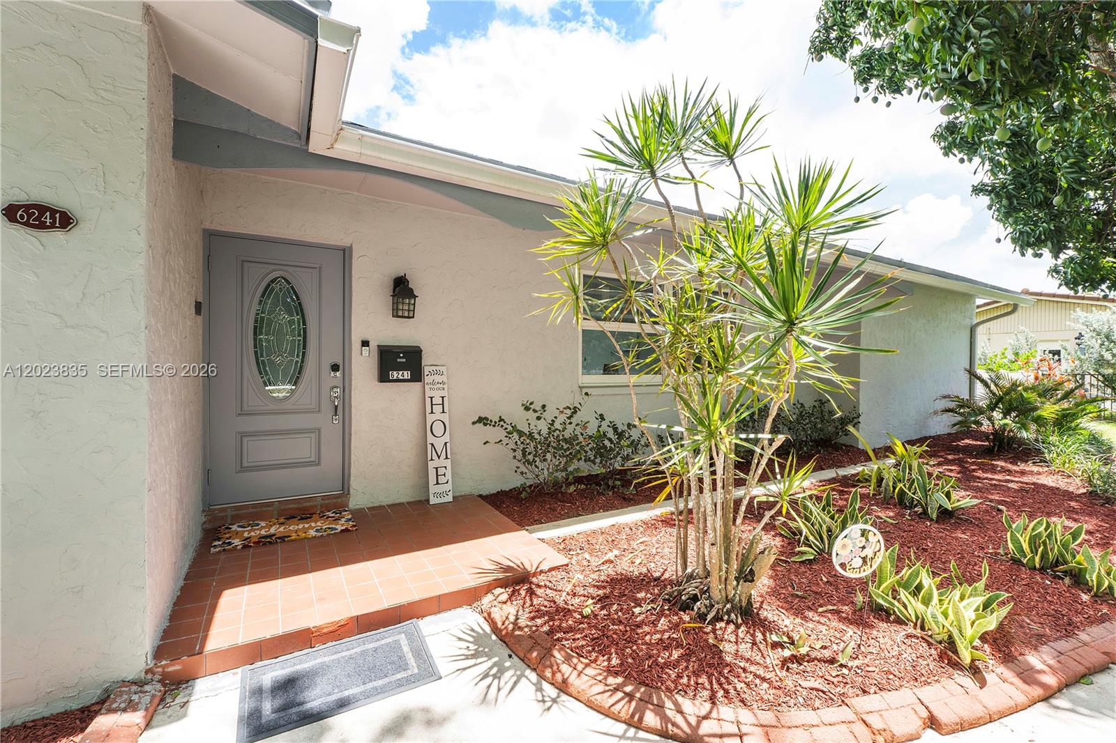 6241 Southwest 16th Street Plantation, FL 33317 - Photo 2 of 36