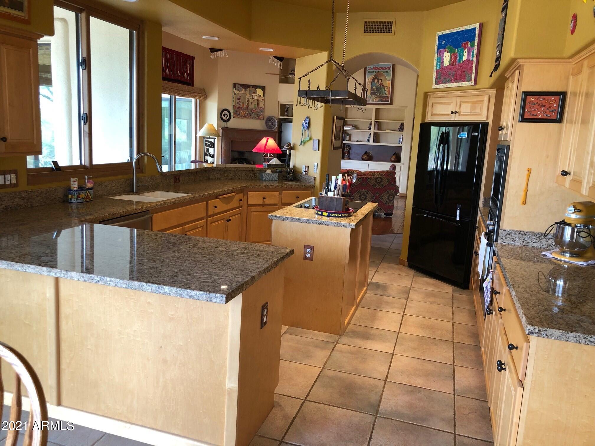 27213 North Azatlan Drive Rio Verde, AZ 85263 - Photo 4 of 5 Kitchen