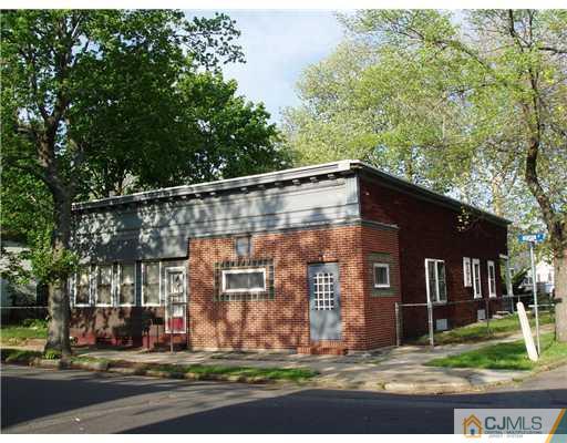 a view of house with street