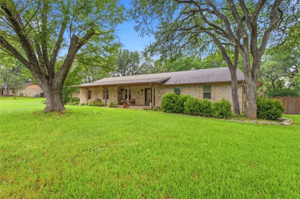 $595,000 | 203 Leisurewoods Drive, Buda, TX 78610