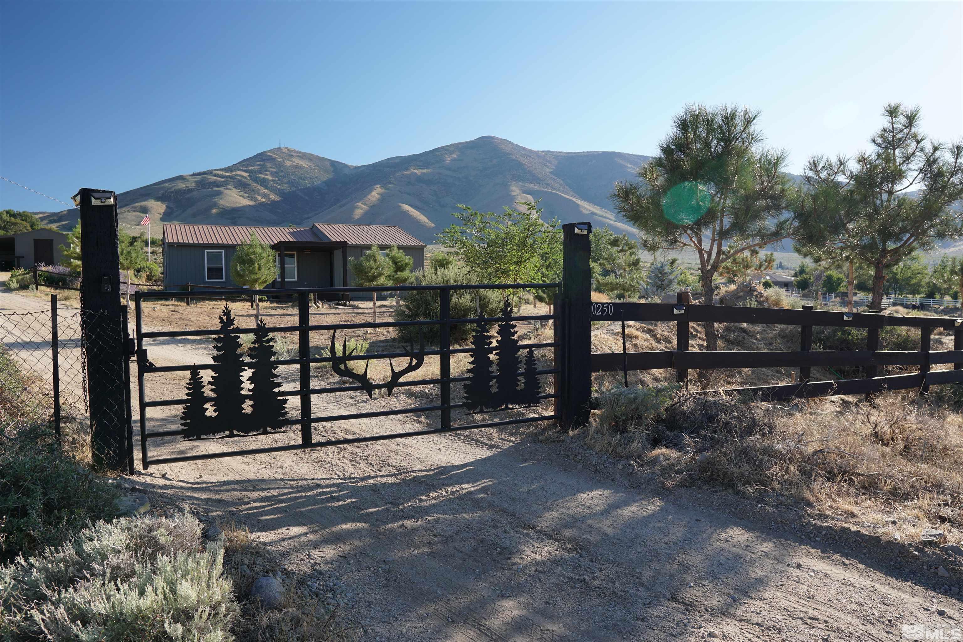 10250 Trail Drive Reno, NV 89506 - Photo 2 of 40 Photo 2