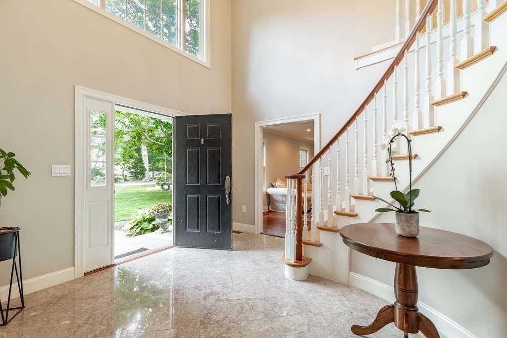 77 Plain Road Wayland, MA 01778 - Photo 4 of 41