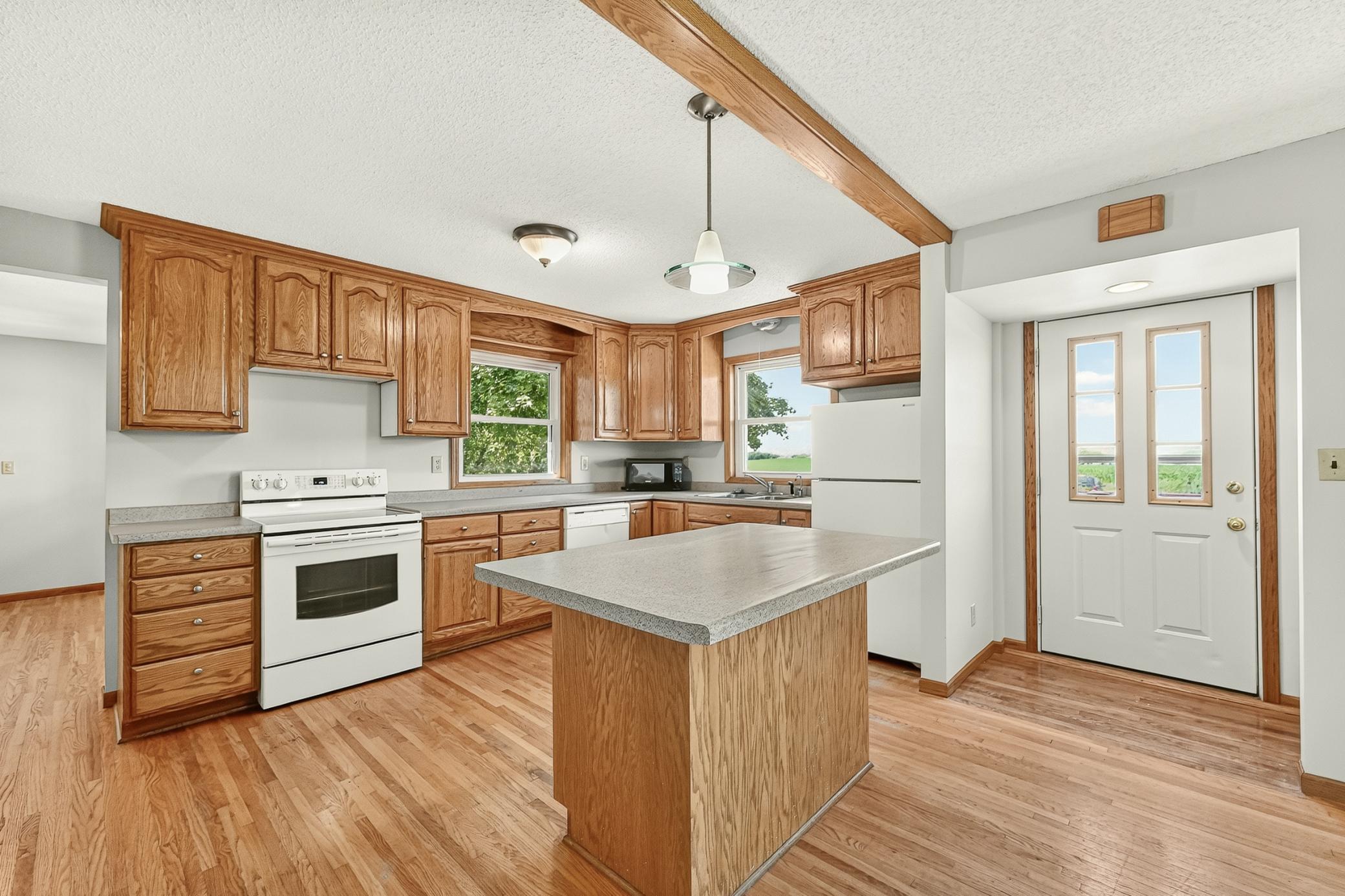 3010 55th Avenue Northeast Rochester, MN 55906 - Photo 5 of 23