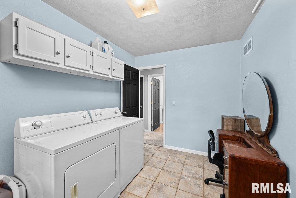 318 Fairfield Road Port Byron, IL 61275 - Photo 12 of 30 Gallery Image 12