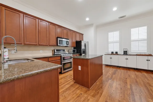 $5,100 | 620 Rutland Street, Unit A, Houston, TX 77007
