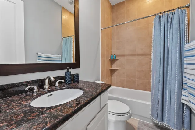 $5,100 | 620 Rutland Street, Unit A, Houston, TX 77007