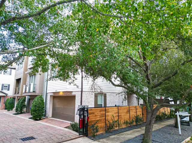 $5,100 | 620 Rutland Street, Unit A, Houston, TX 77007