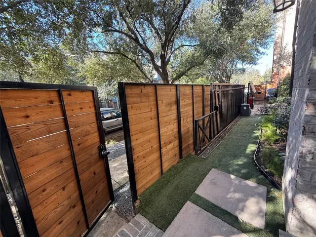 $4,300 | 620 Rutland Street, Unit A, Houston, TX 77007