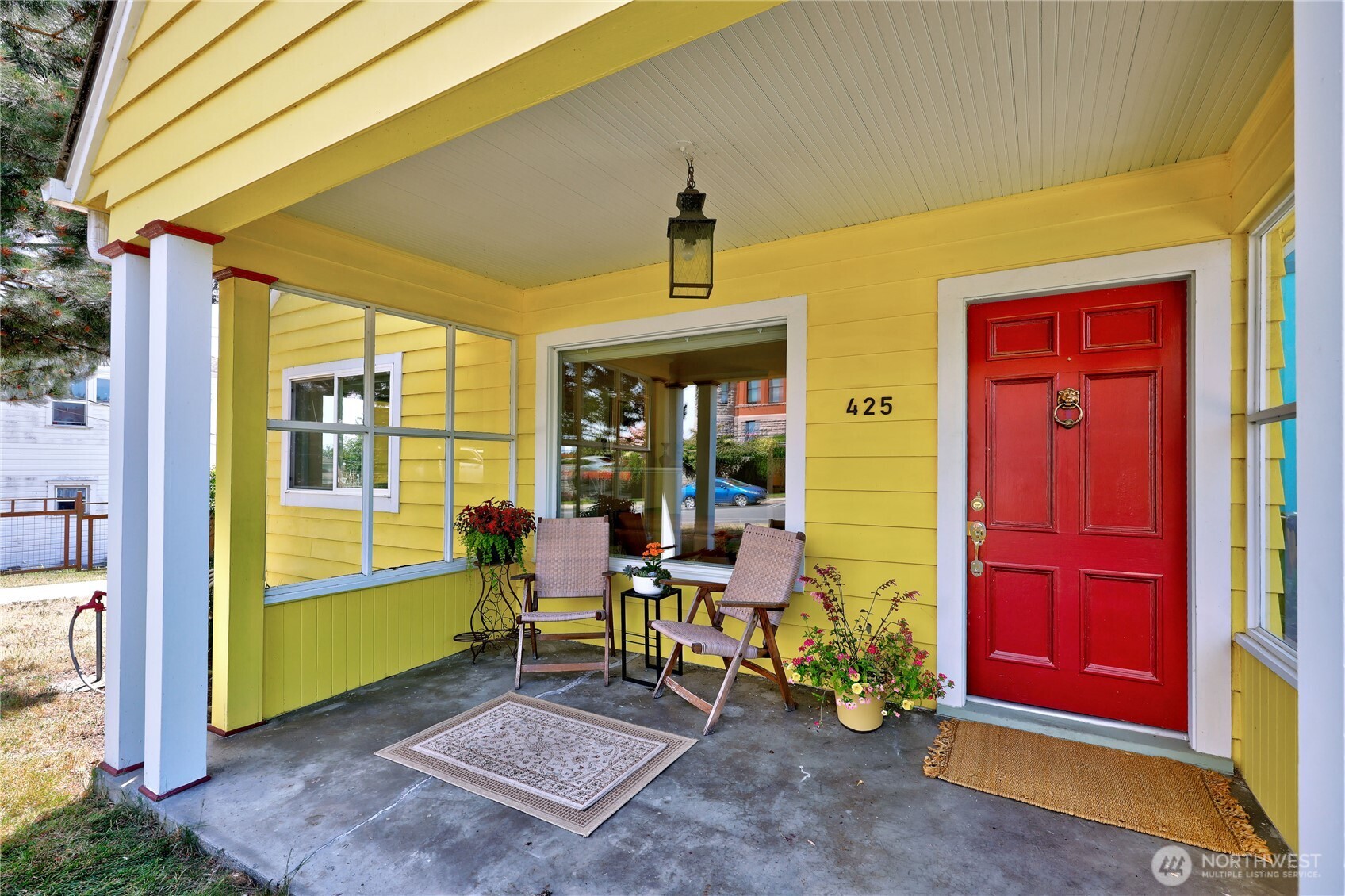 425 Walker Street Port Townsend, WA 98368 - Photo 4 of 40