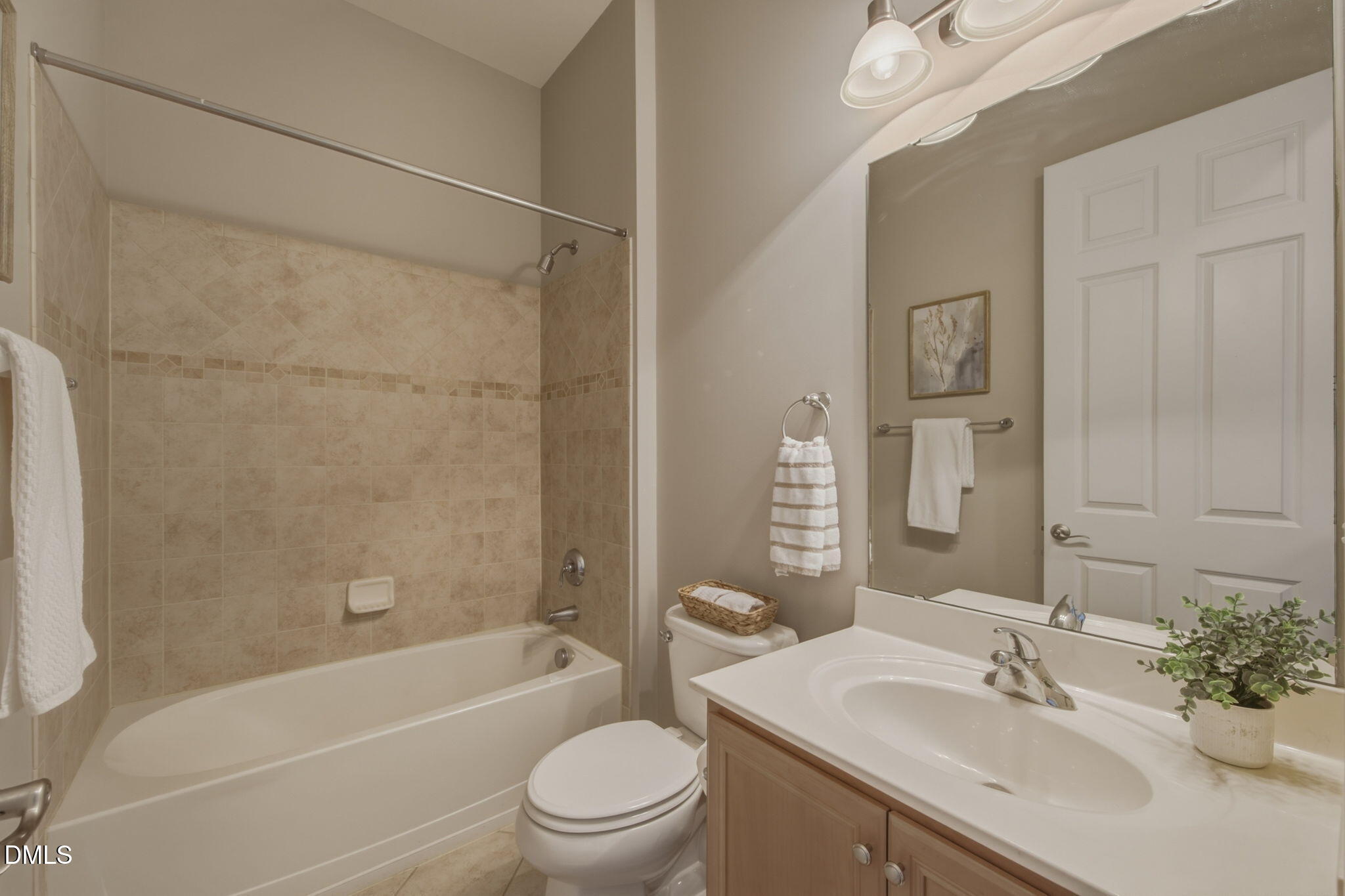 9805 Carlyle Hills Way Raleigh, NC 27560 - Photo 19 of 30 34-web-or-mls-9805 Carlyle Hills-2633