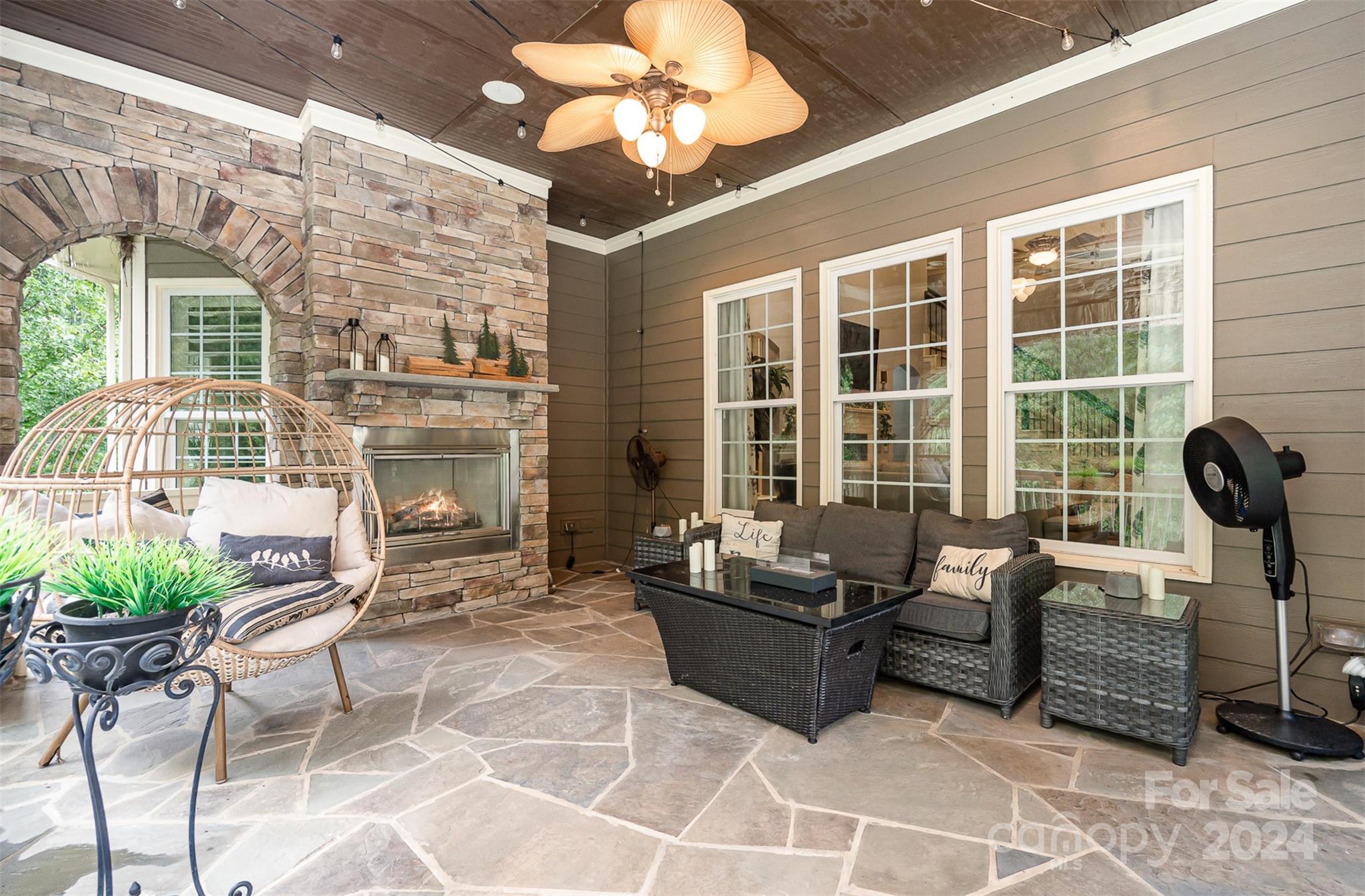 5324 Maddox Court Fort Mill, SC 29708 - Photo 37 of 48 a living room filled with furniture