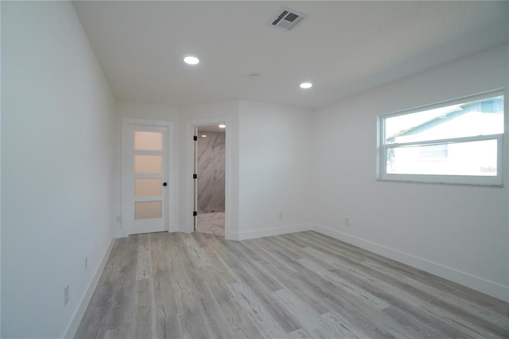 1461 Royal Road Venice, FL 34293 - Photo 24 of 68
