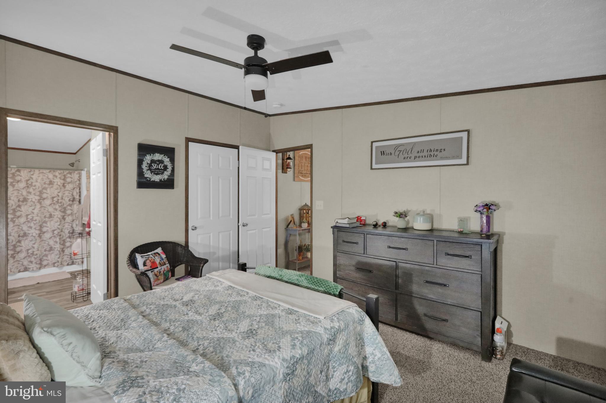 21 Keystone Road Reading, PA 19606 - Photo 13 of 22 a bedroom with a bed and a dresser
