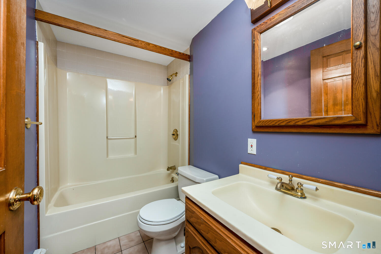 185 Meadowside Road Milford, CT 06460 - Photo 16 of 30