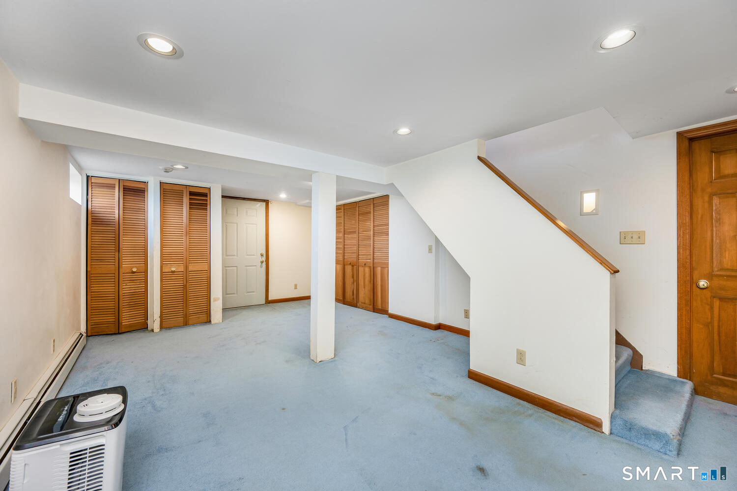 185 Meadowside Road Milford, CT 06460 - Photo 25 of 30