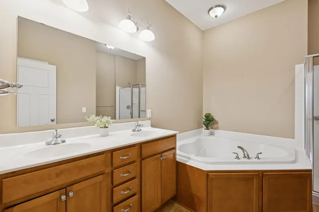 $425,000 | 6736 99th Avenue North, Brooklyn Park, MN 55445