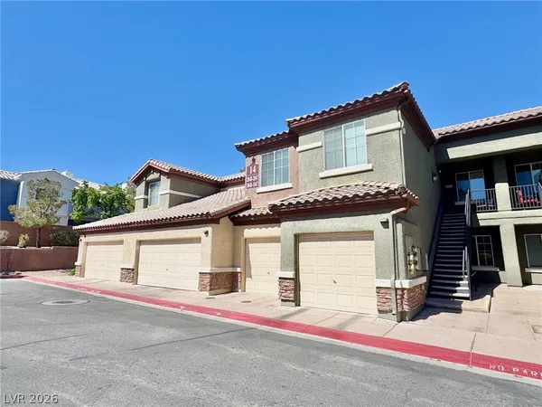 $1,400 | 8324 West Charleston Boulevard, Unit 1047, Las Vegas, NV 89117