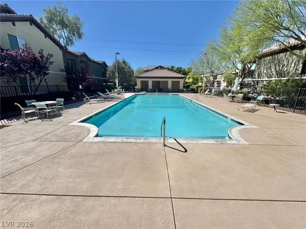 $1,400 | 8324 West Charleston Boulevard, Unit 1047, Las Vegas, NV 89117