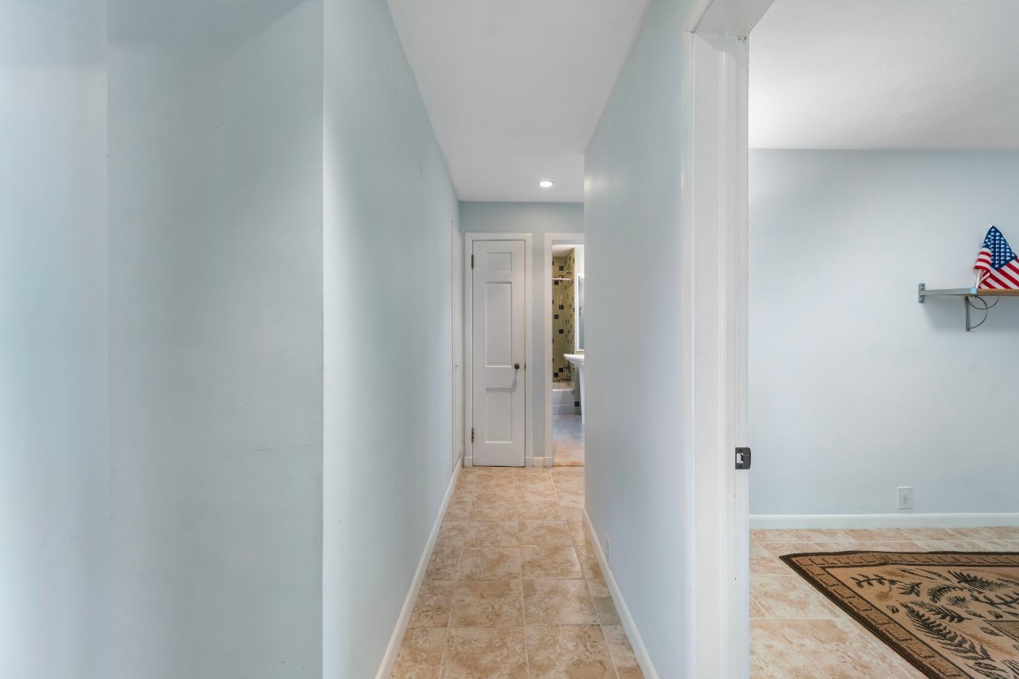 2906 Country Club Road Endicott, NY 13760 - Photo 12 of 33 Gallery Image 12