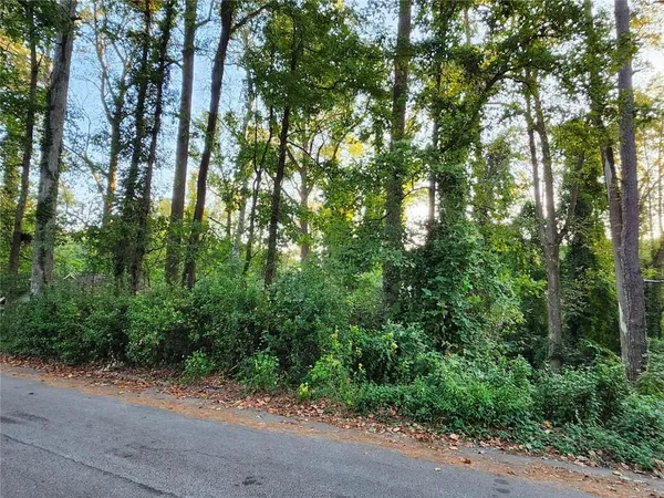 $55,000 | 523 Spruce Drive, Pine Lake, GA 30083