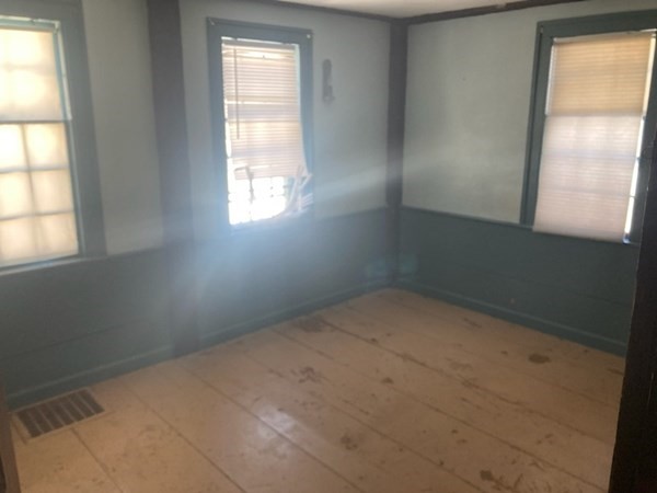 136 West Union Street Ashland, MA 01721 - Photo 8 of 15