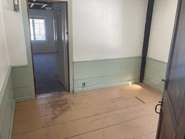 136 West Union Street Ashland, MA 01721 - Photo 10 of 15