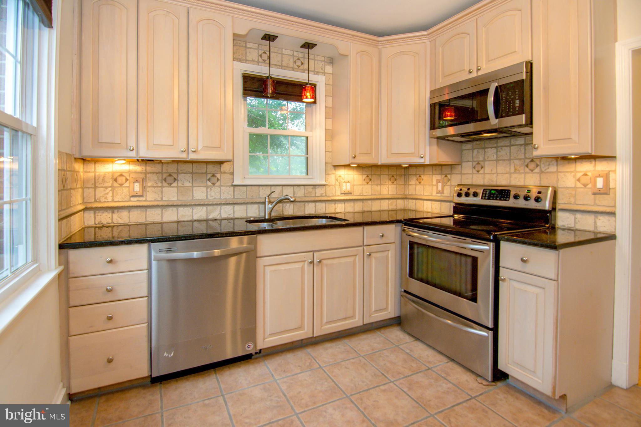 12408 Harford Road Hydes, MD 21082 - Photo 12 of 28