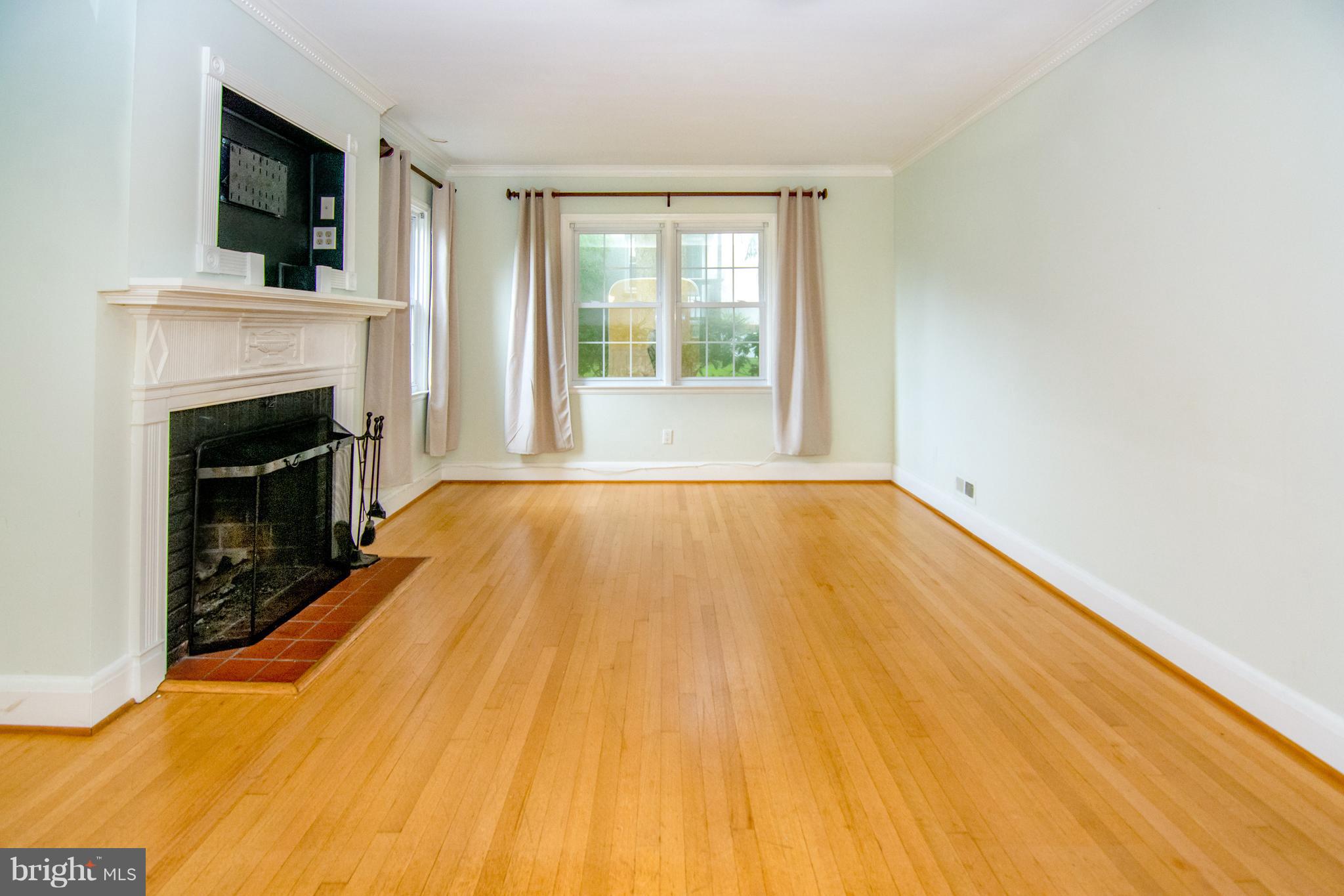 12408 Harford Road Hydes, MD 21082 - Photo 3 of 28