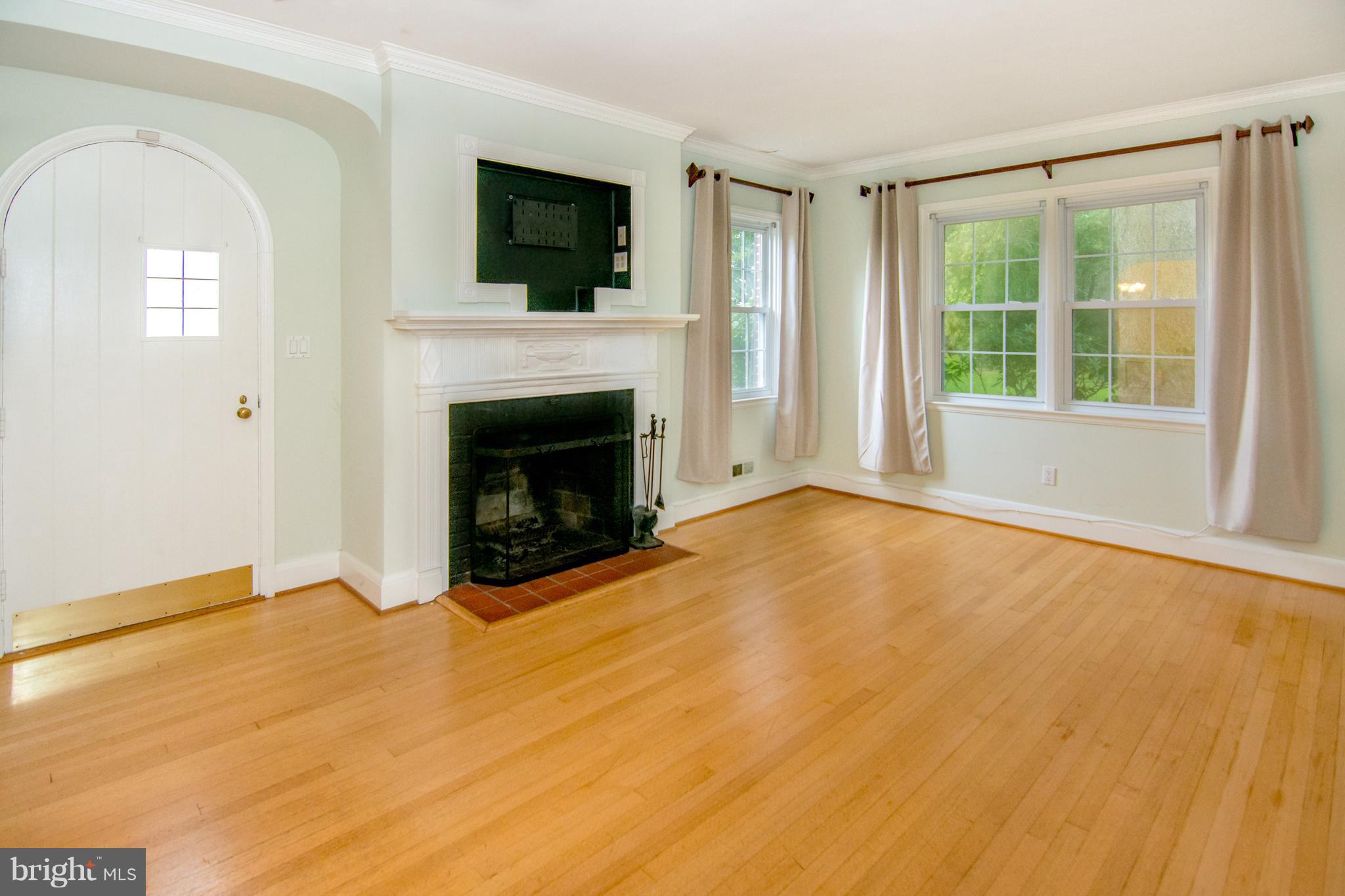 12408 Harford Road Hydes, MD 21082 - Photo 4 of 28