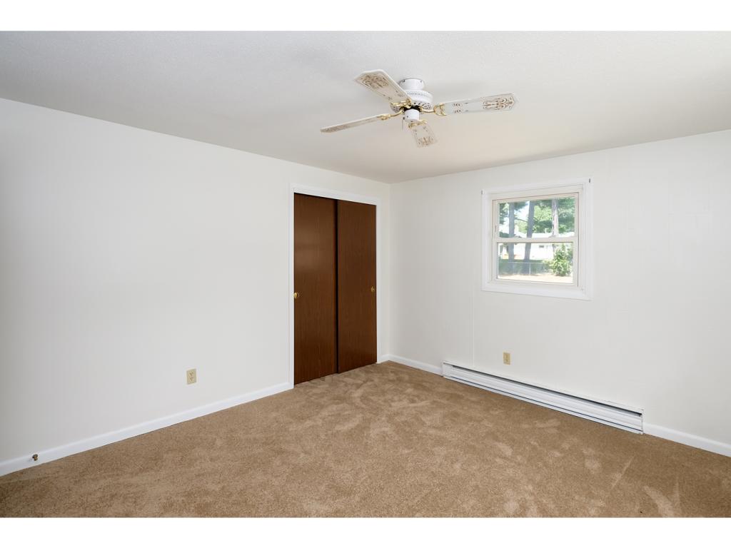 14 Nutter Street Rochester, NH 03867 - Photo 17 of 24