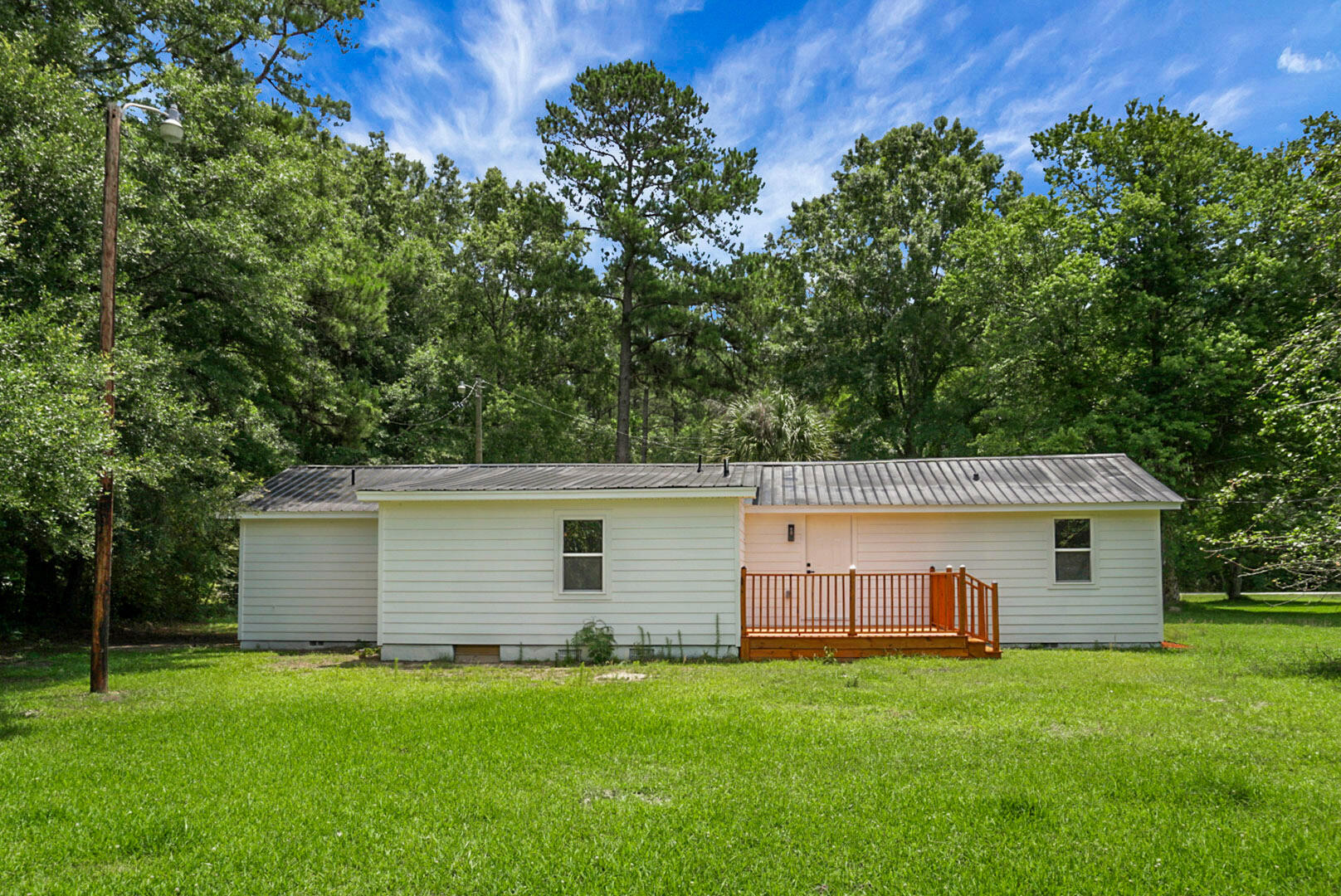 1393 Harristown Road Bonneau, SC 29431 - Photo 57 of 57 DSC06465_1