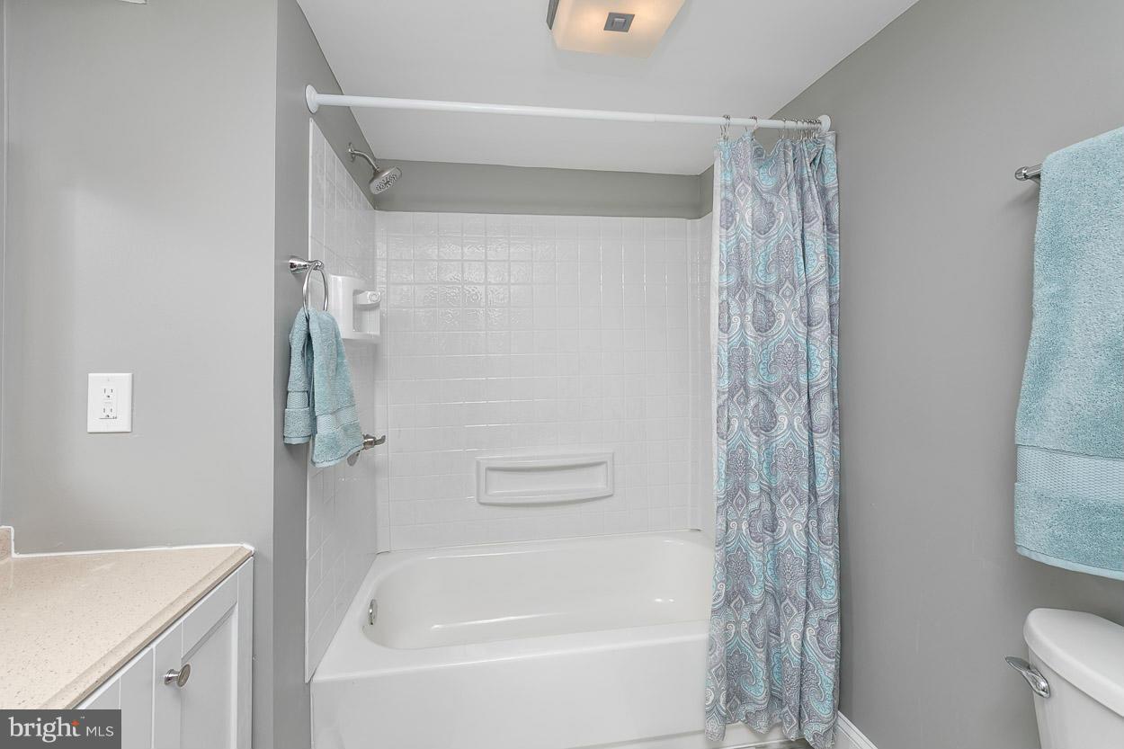1960 Ormand Road Baltimore, MD 21222 - Photo 25 of 26 Bath