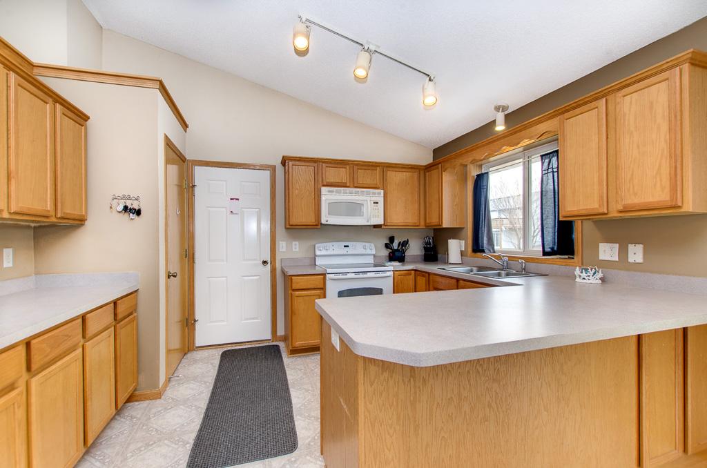 30781 Reed Avenue Shafer, MN 55074 - Photo 6 of 32 Gallery Image 6