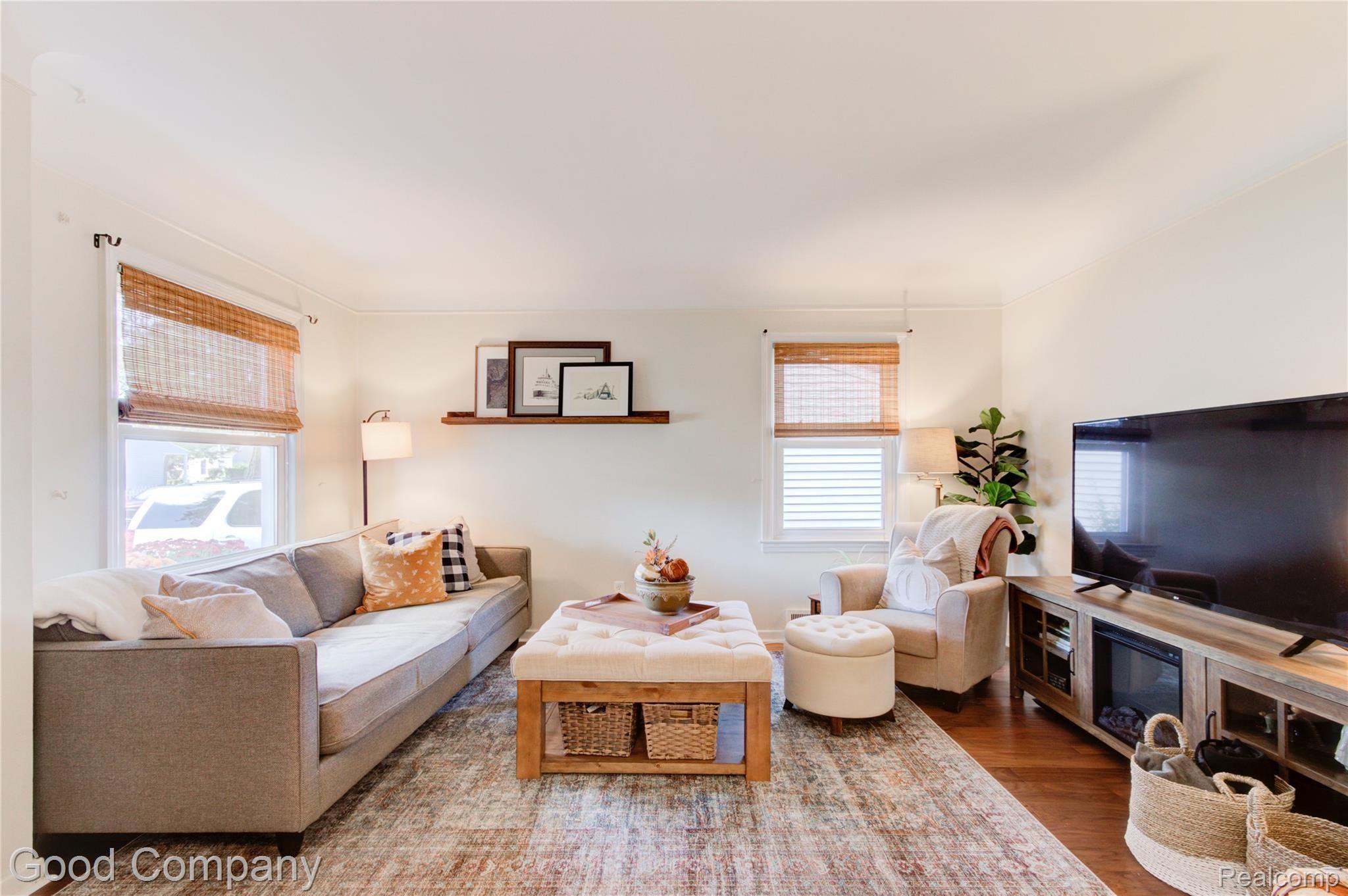 1436 Columbia Road Berkley, MI 48072 - Photo 4 of 39 1436 Columbia Rd.-04