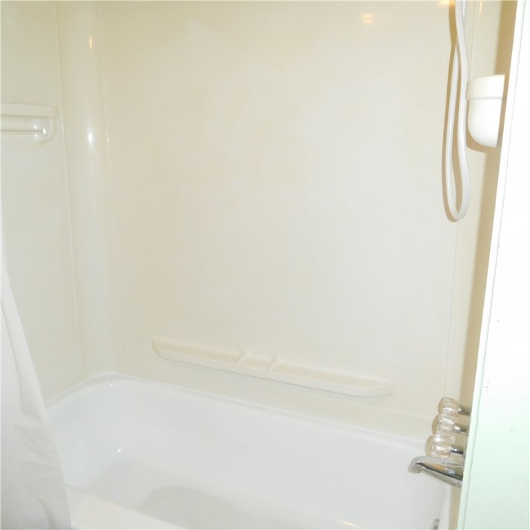 16091 Carr Road Kendall, NY 14476 - Photo 15 of 32 Tub enclosure