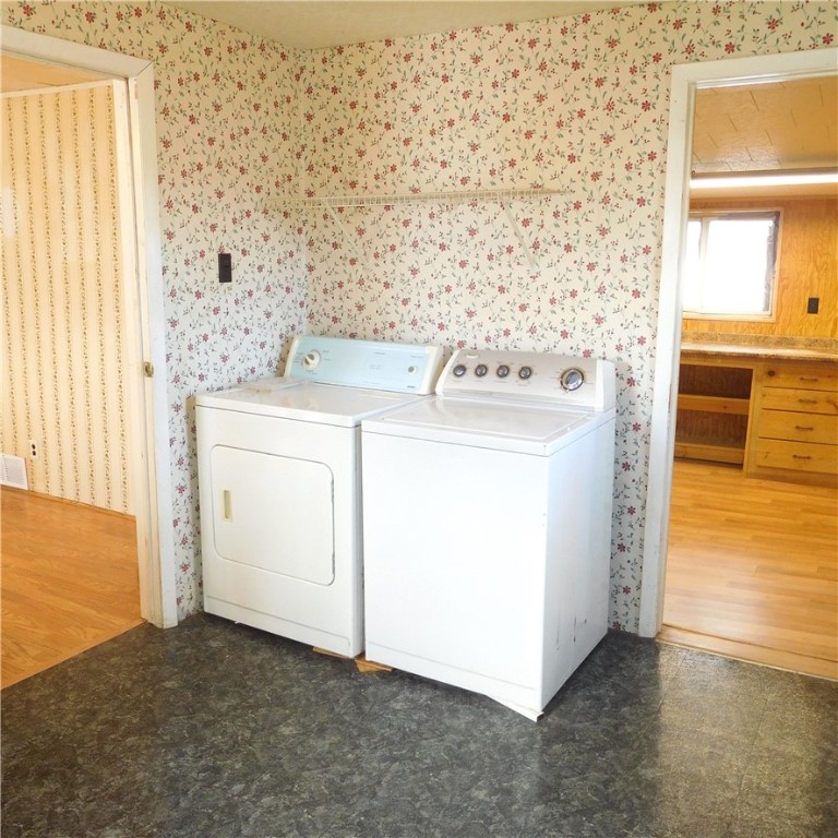 16091 Carr Road Kendall, NY 14476 - Photo 25 of 32 Entrance to awesome workshop