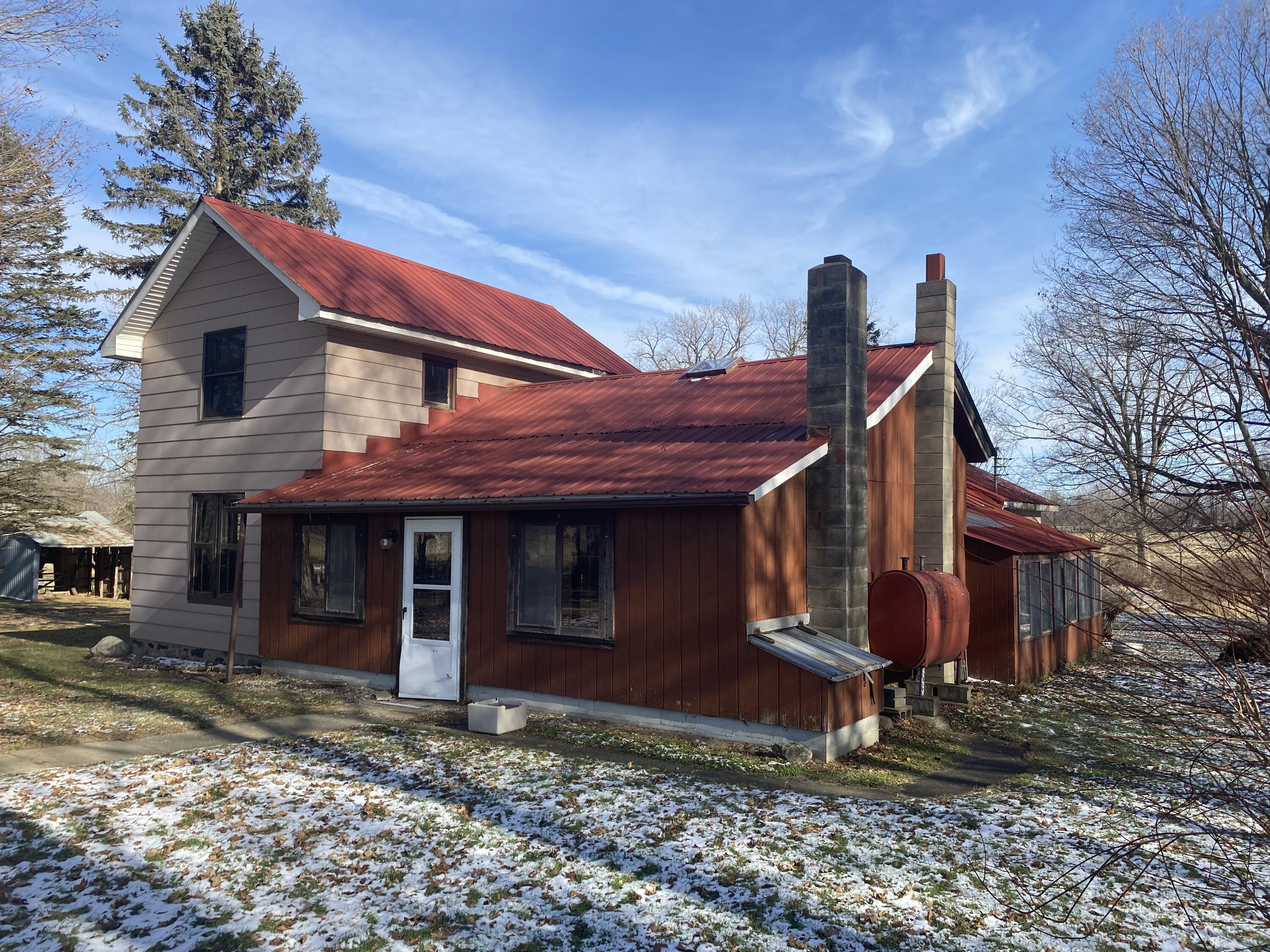 951 Olds Road Union City, MI 49094 - Photo 2 of 45 IMG_3396