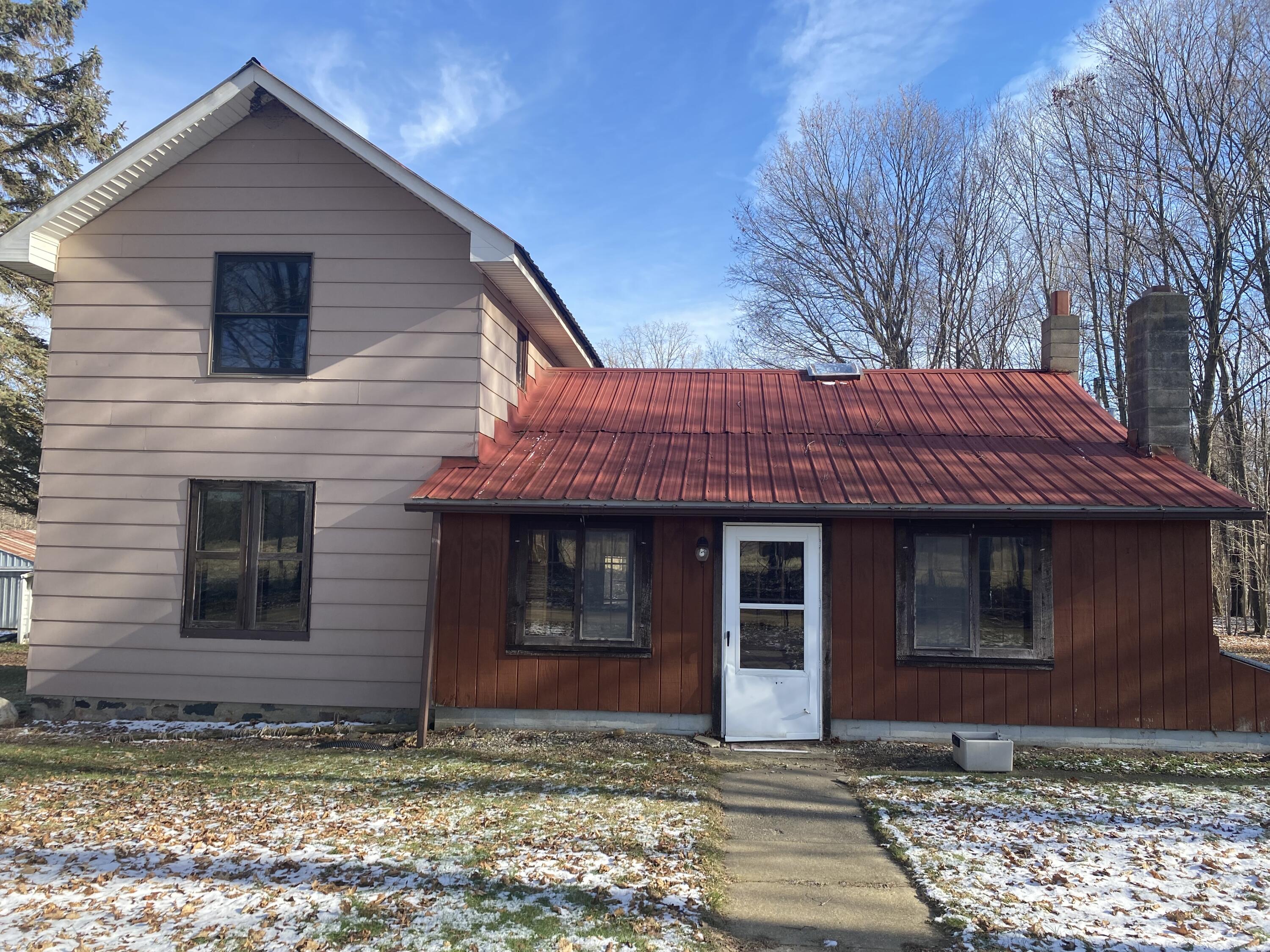 951 Olds Road Union City, MI 49094 - Photo 3 of 45 IMG_3395