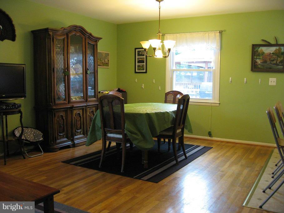 103 Cherry Valley Road Reisterstown, MD 21136 - Photo 11 of 21 Dining Room