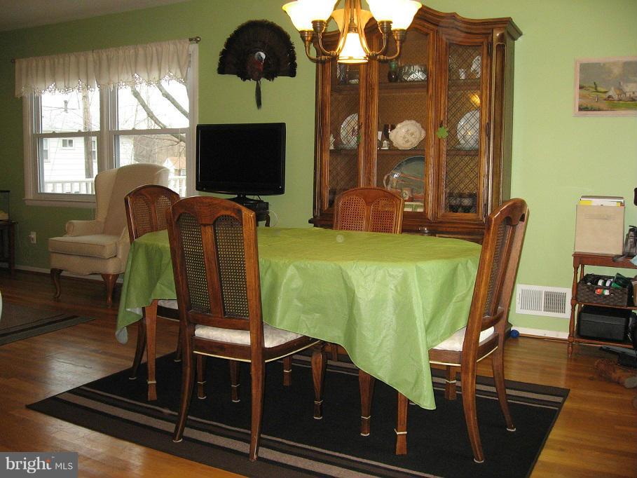 103 Cherry Valley Road Reisterstown, MD 21136 - Photo 10 of 21 Dining Room