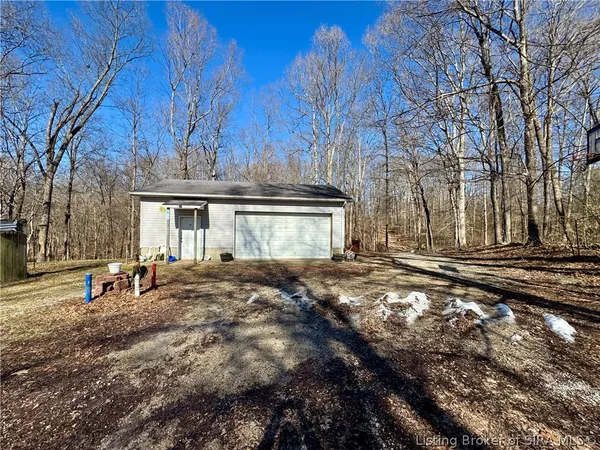 $169,900 | 3504 East County Road 1025 South, Marengo, IN 47140