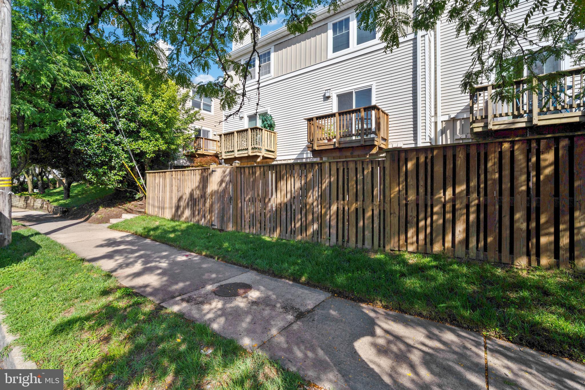 3920 9th Road South Arlington, VA 22204 - Photo 22 of 28 Gallery Image 22