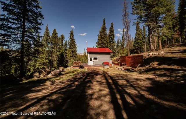 $249,000 | 8 Meeks Road, Dubois, WY 82513