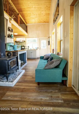 $249,000 | 8 Meeks Road, Dubois, WY 82513