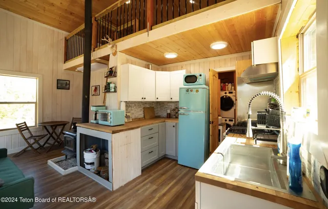 $249,000 | 8 Meeks Road, Dubois, WY 82513