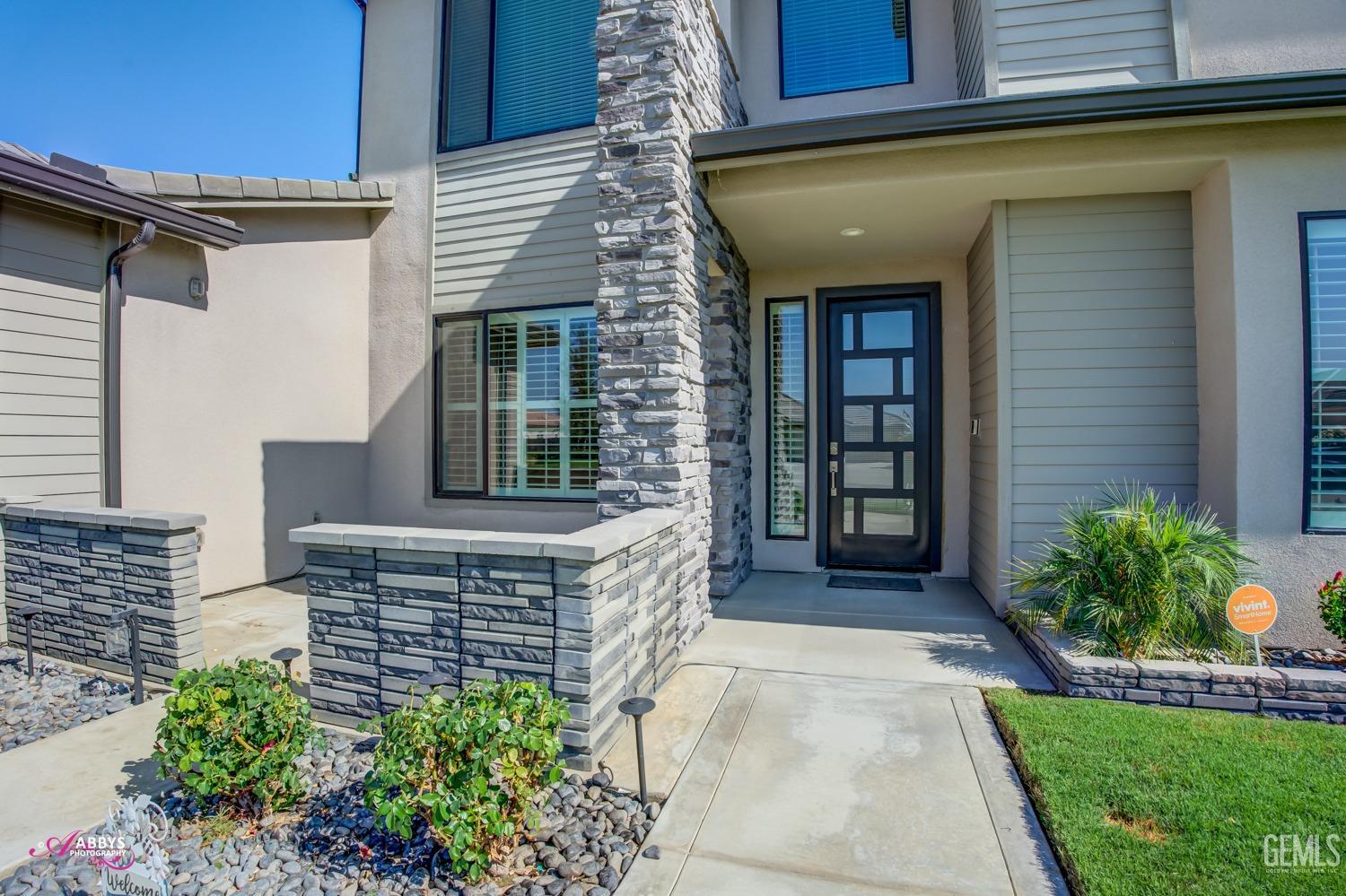 Undisclosed Address Bakersfield, CA 93314 - Photo 2 of 61